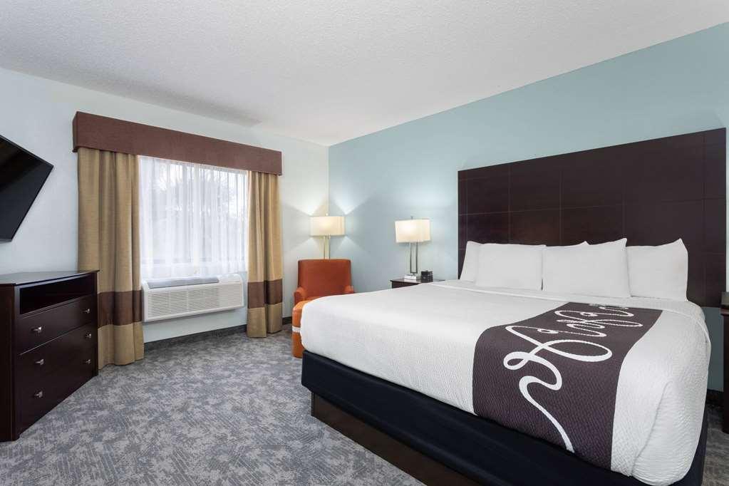 Отель La Quinta By Wyndham Bonita Springs Naples North Номер фото